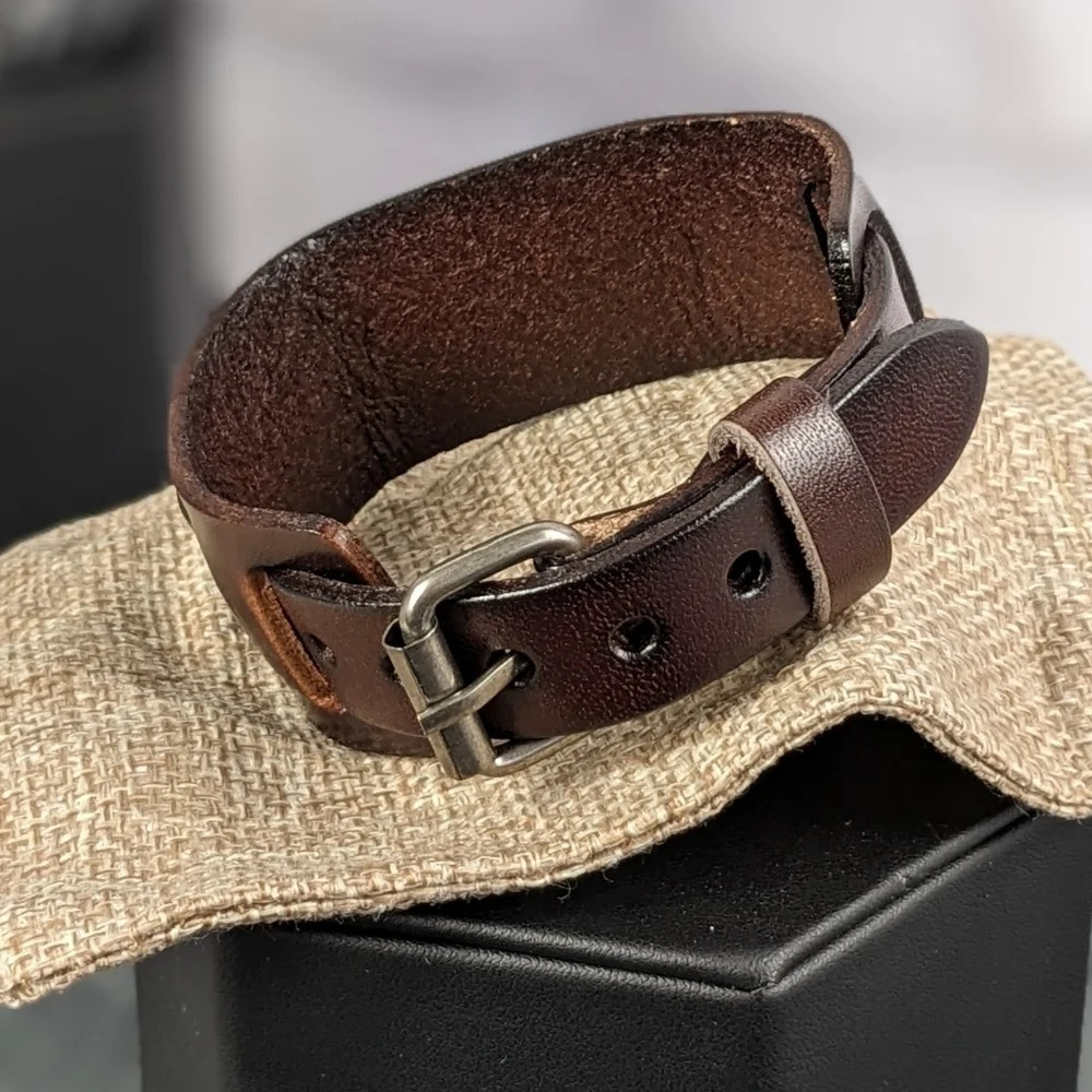 Leather and silver metal star wide bracelet, cowboy Texas Lonestar - Picture 2 of 8